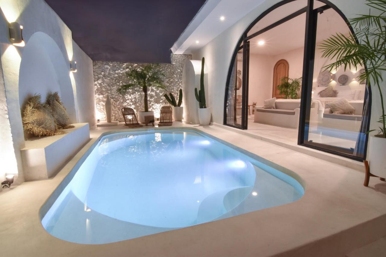 Bohemian Jogja Villas With Private Pool Kejayan Exterior foto
